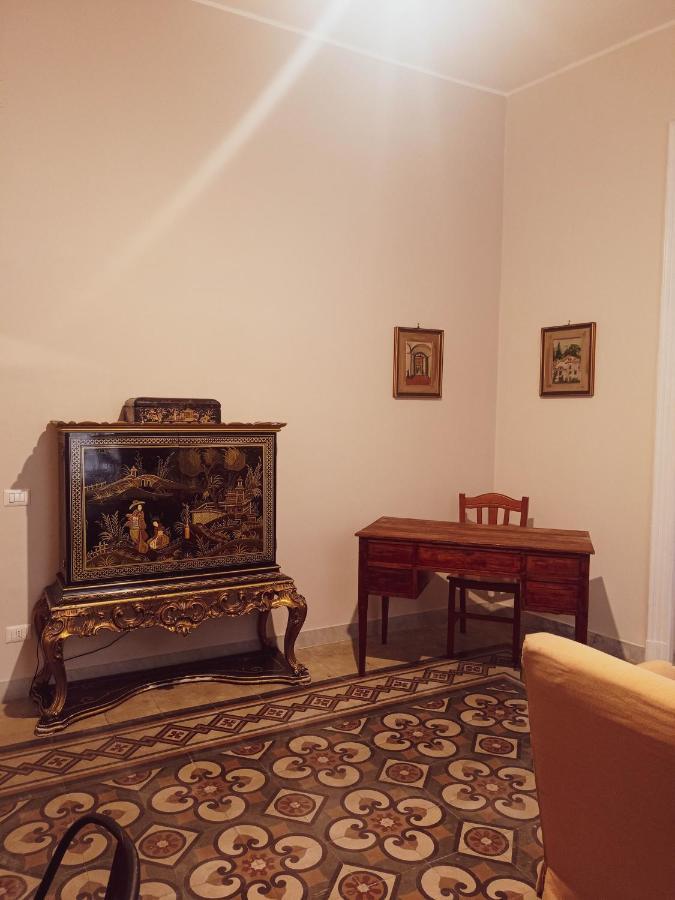 La Casa Di Isidoro Apartamento Nápoles Exterior foto